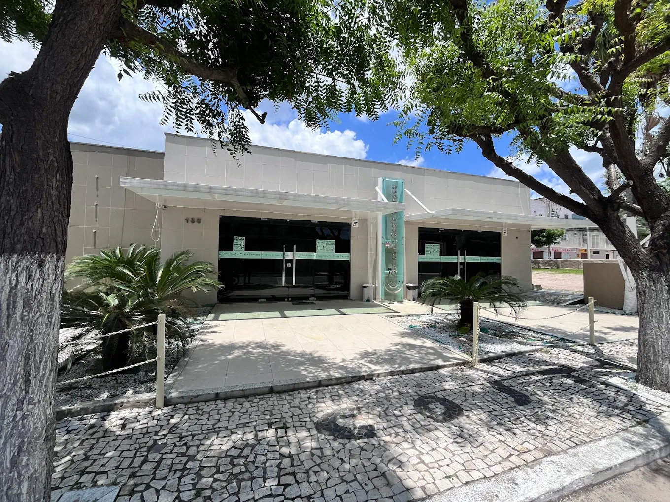 Fachada da Clínica Costa Campos em Itapipoca